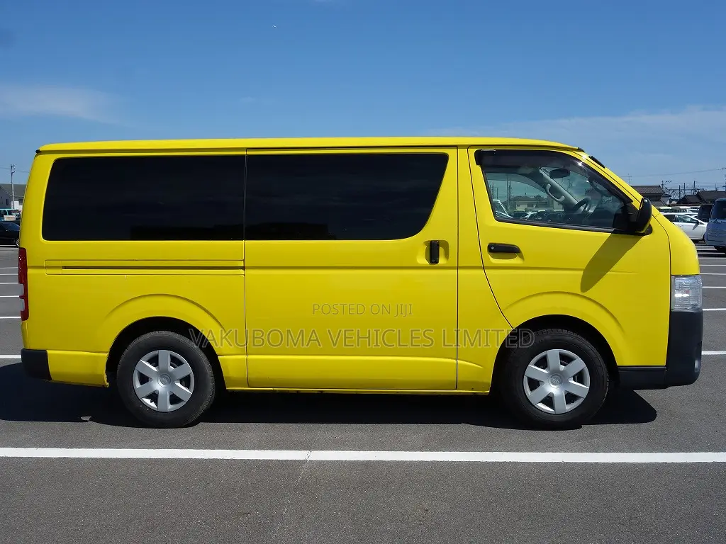 Toyota HiAce 2019 Yellow