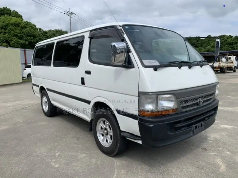 Toyota HiAce 2003 White