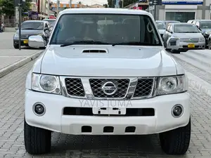Nissan Patrol 2015 White