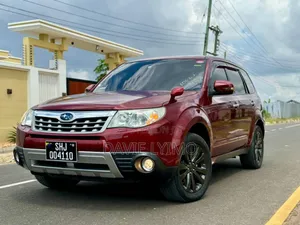 Subaru Forester 2.0D X 2010 Red