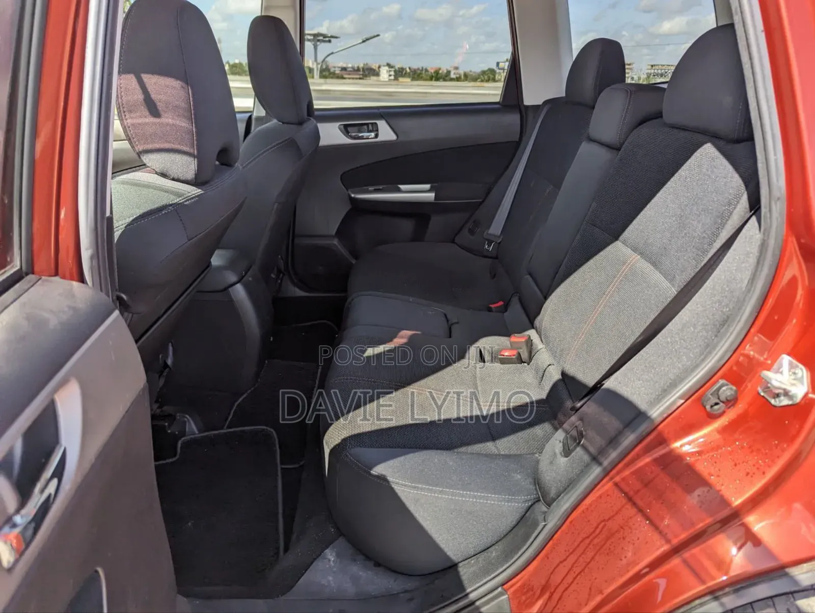 Subaru Forester 2.0D X 2010 Red