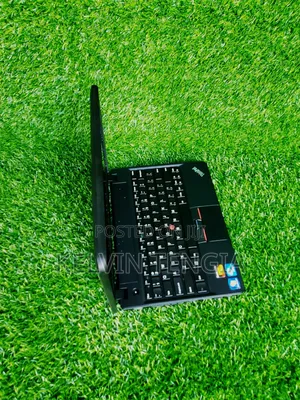 Laptop Lenovo ThinkPad X131e 4GB Intel Celeron HDD 500GB
