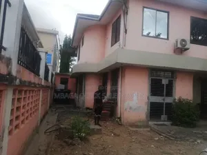 4bdrm House in Mikochen, Mikocheni for sale