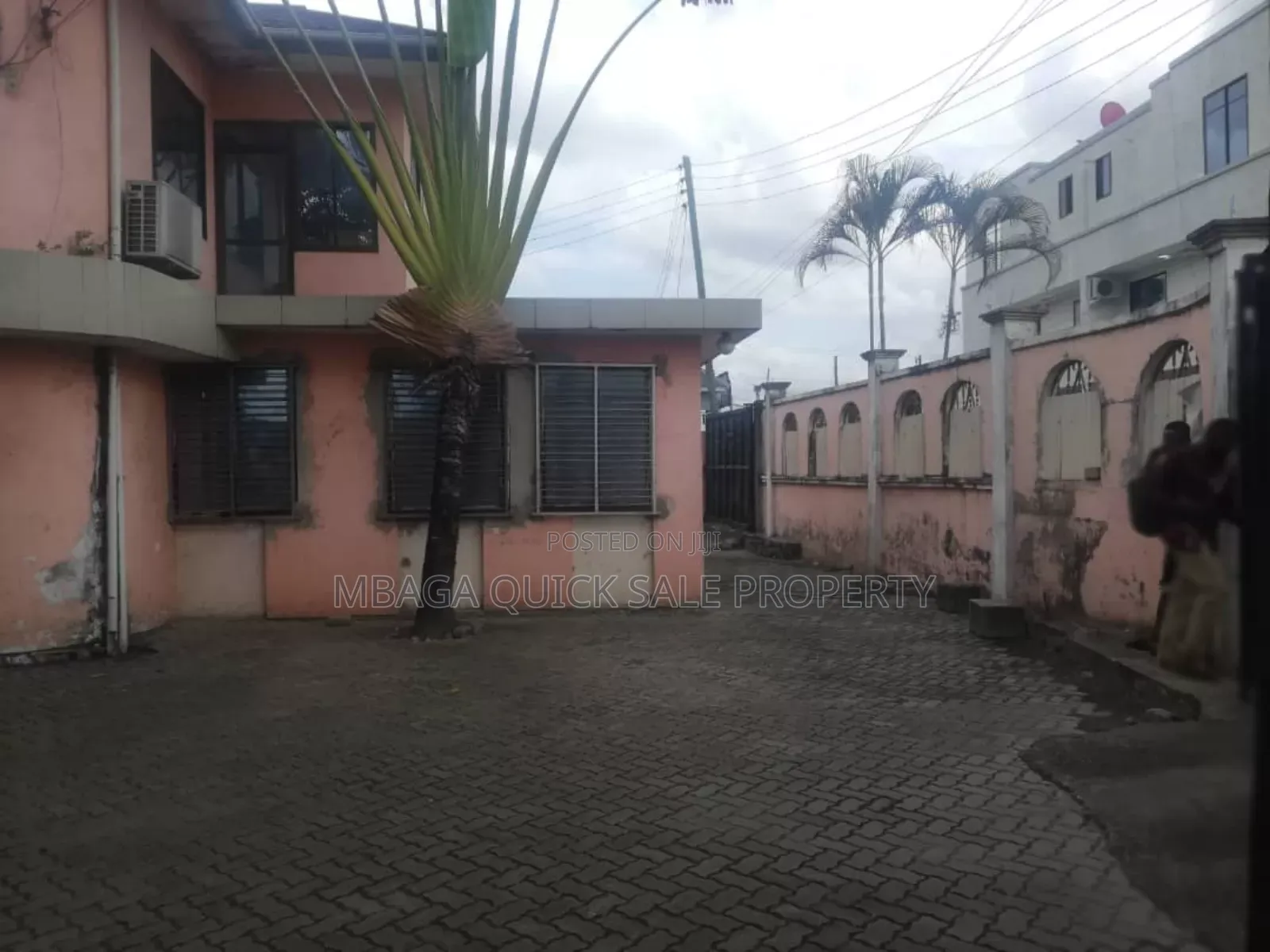 4bdrm House in Mikochen, Mikocheni for sale
