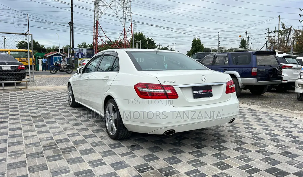 Mercedes-Benz E250 2011 White