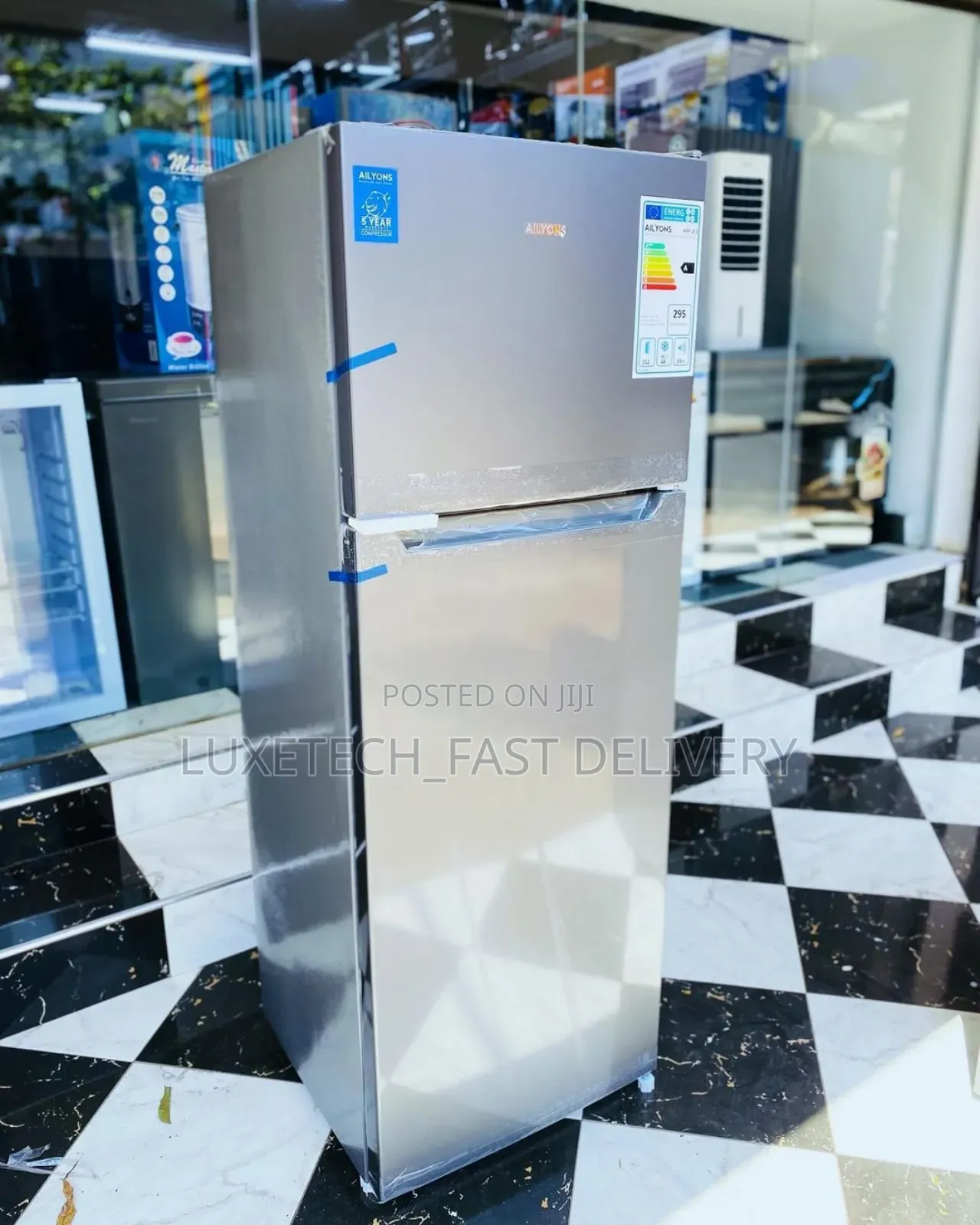 Ailyons Fridge 200l