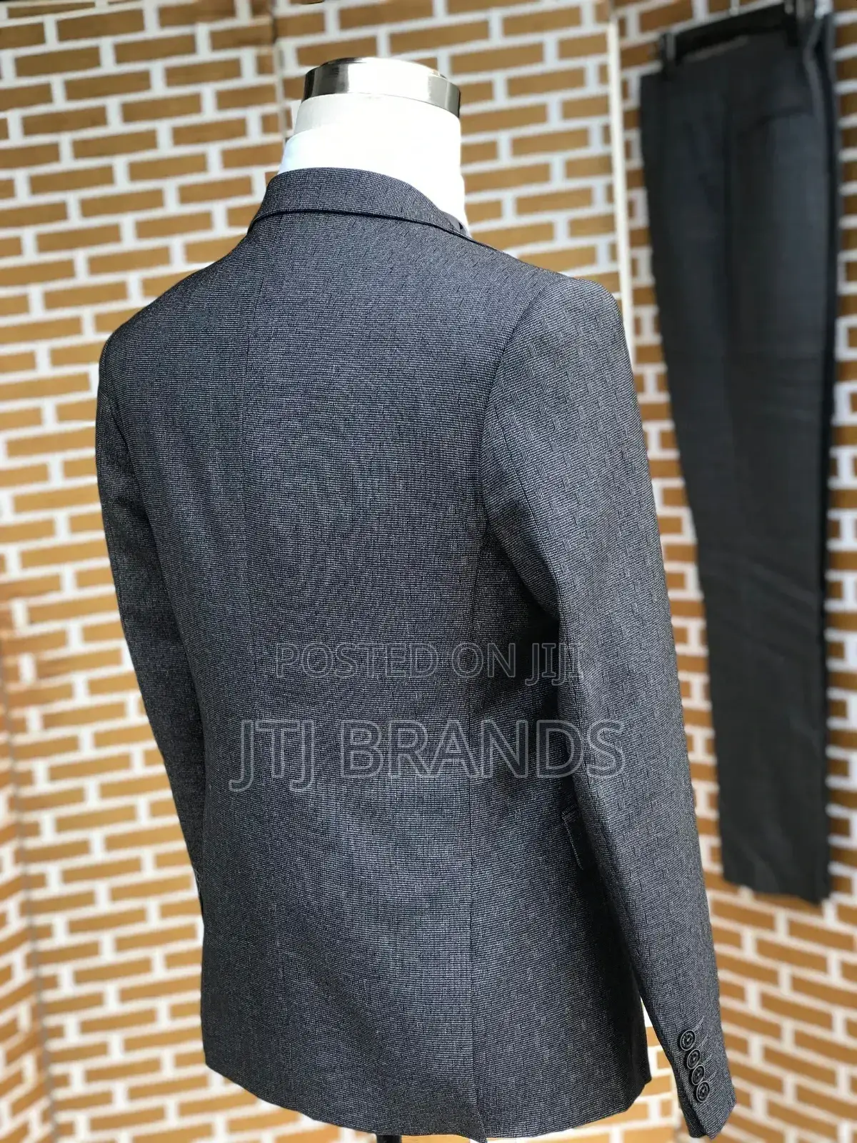 New Suitable Suits