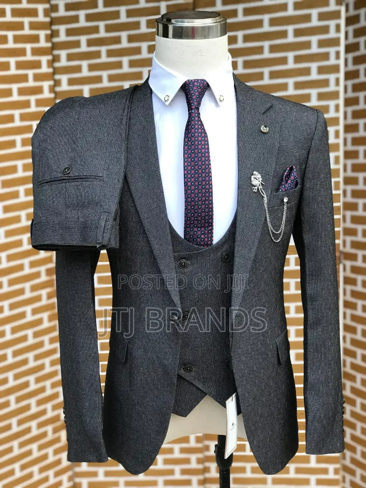 New Suitable Suits