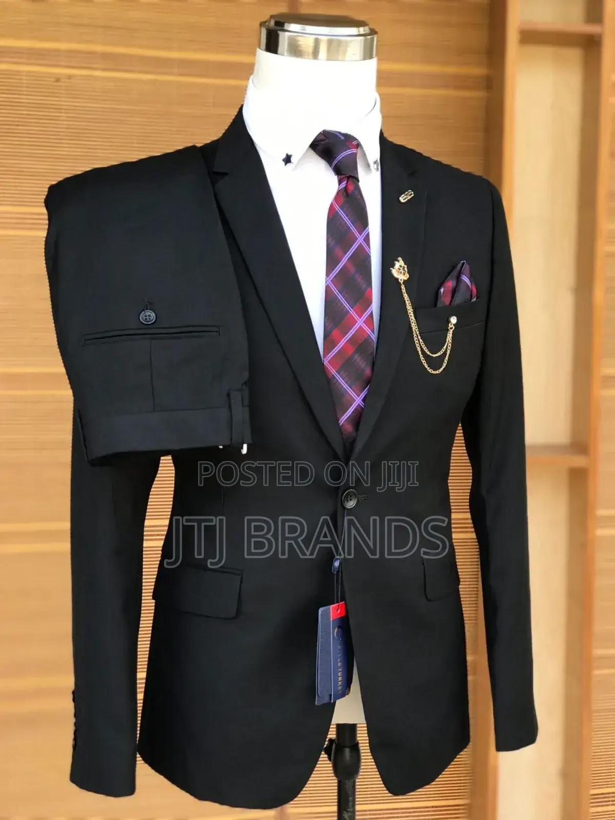 New Suitable Suits