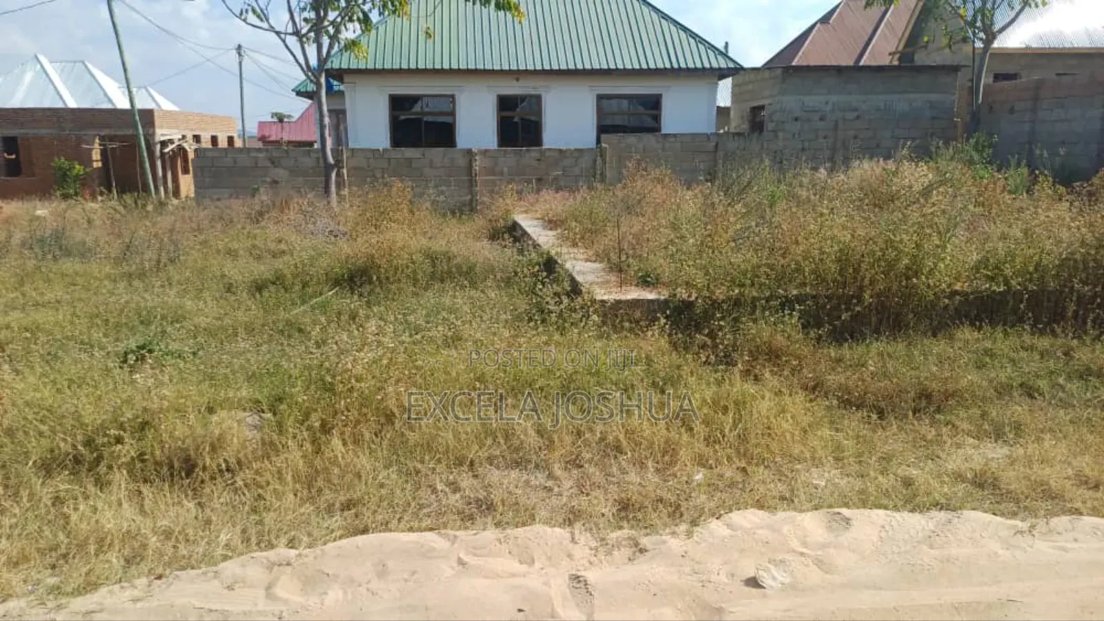 Kiwanja Kinauzwa Na Bank, Isakalilo Iringa Mjini