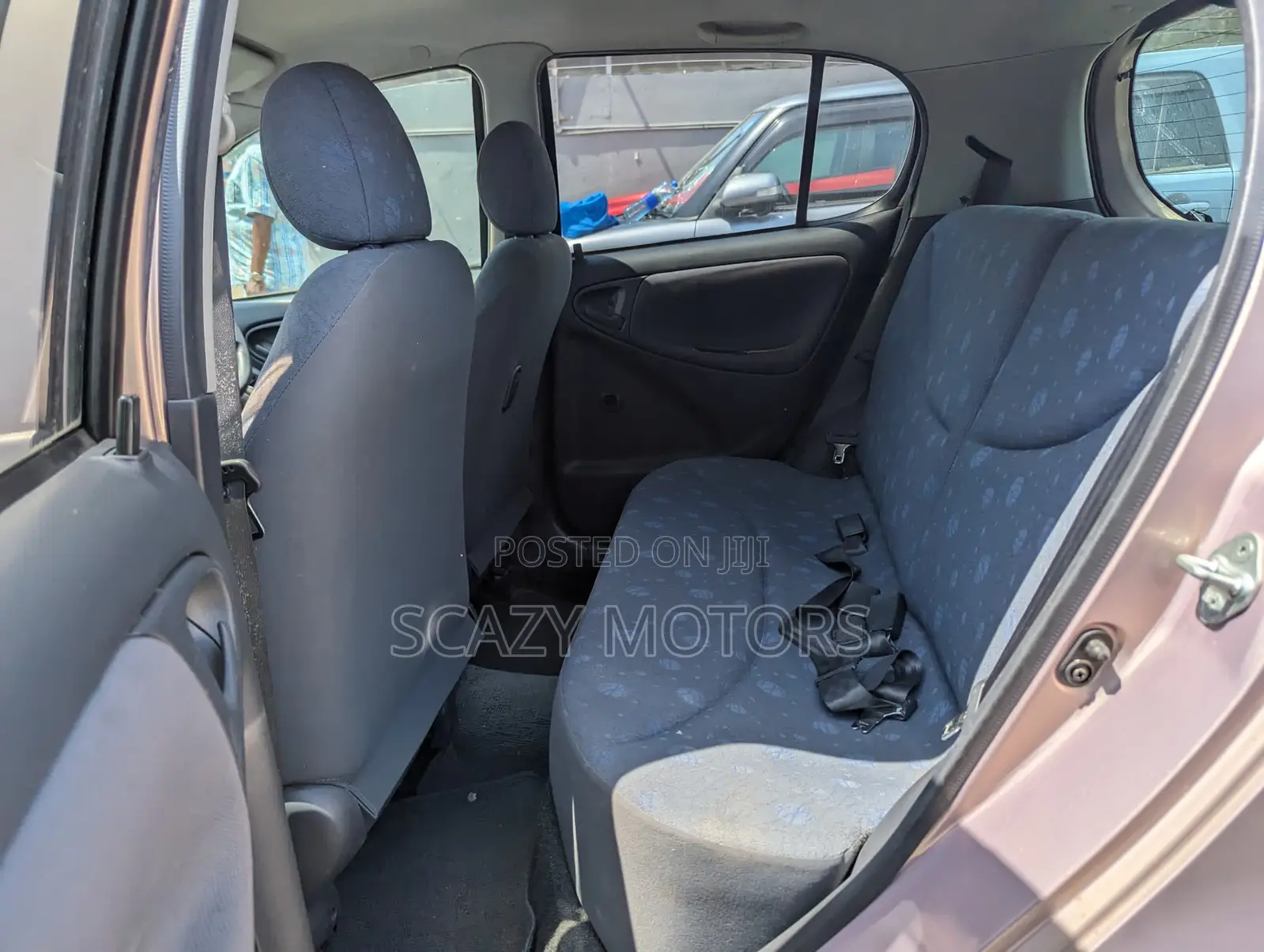Toyota Vitz 2003 Pink