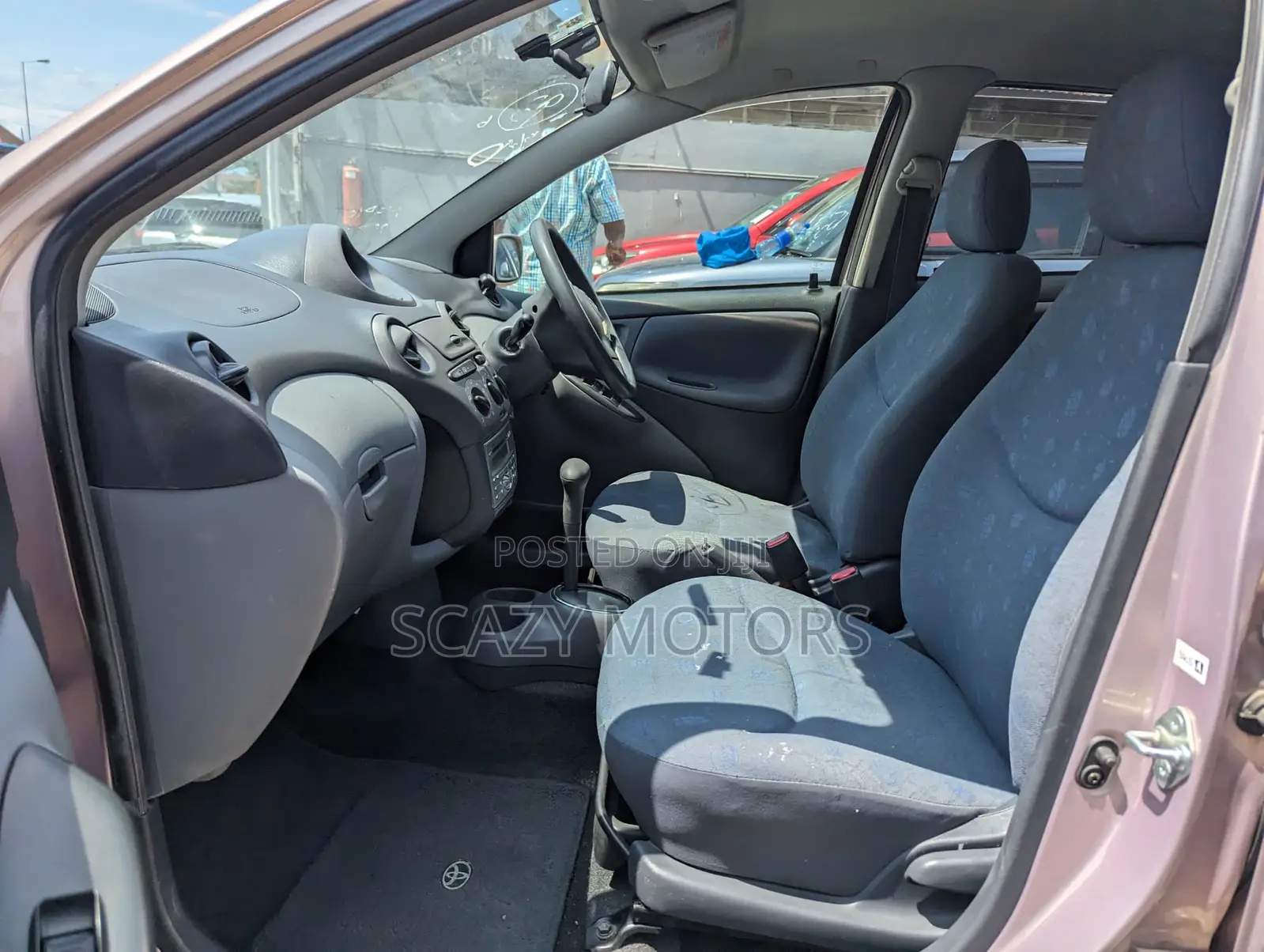 Toyota Vitz 2003 Pink