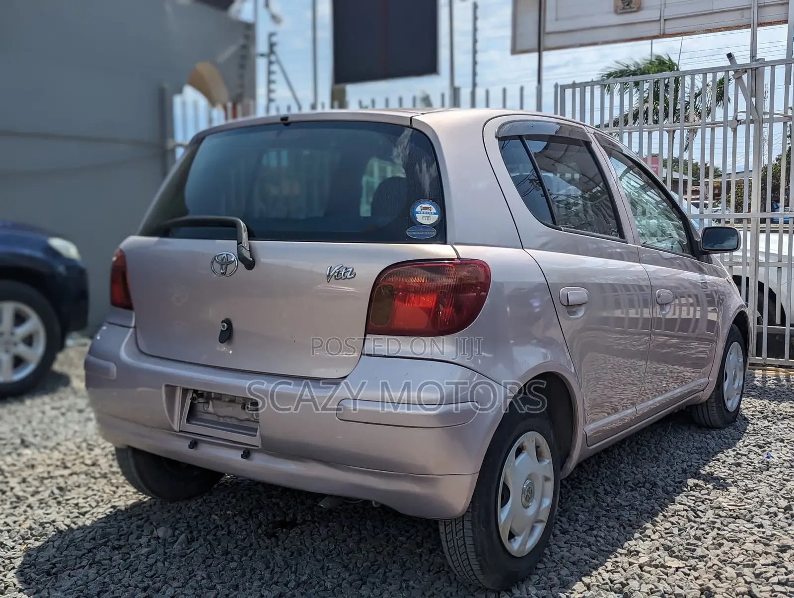 Toyota Vitz 2003 Pink