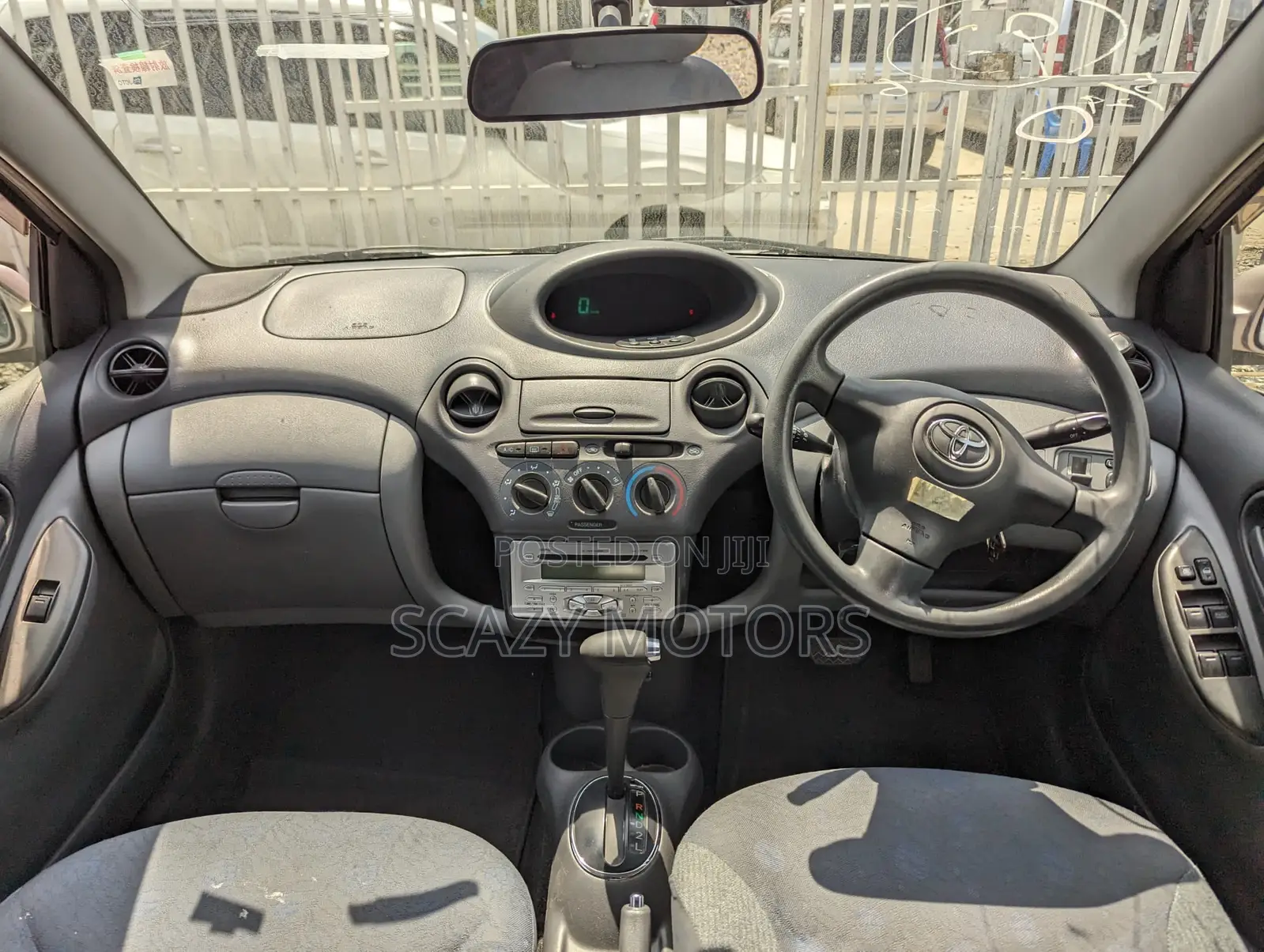 Toyota Vitz 2003 Pink