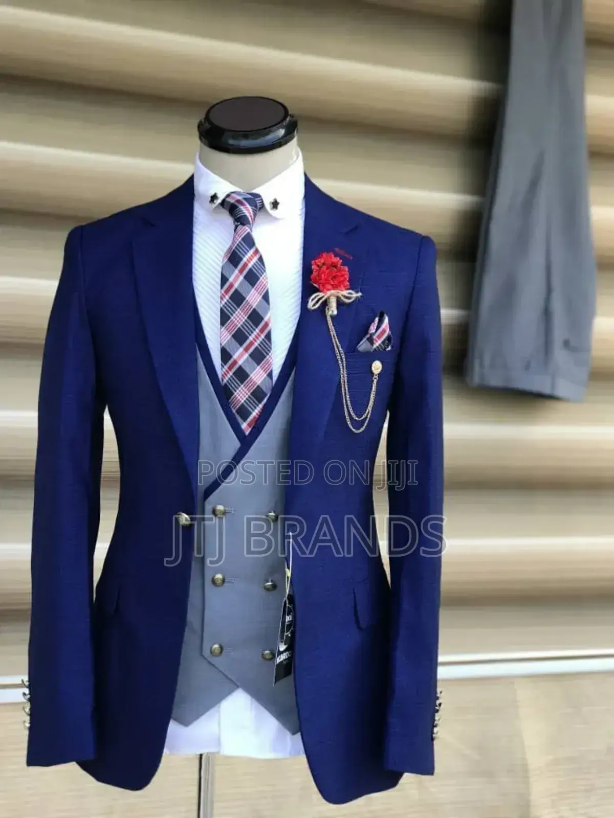New Men's Suits
