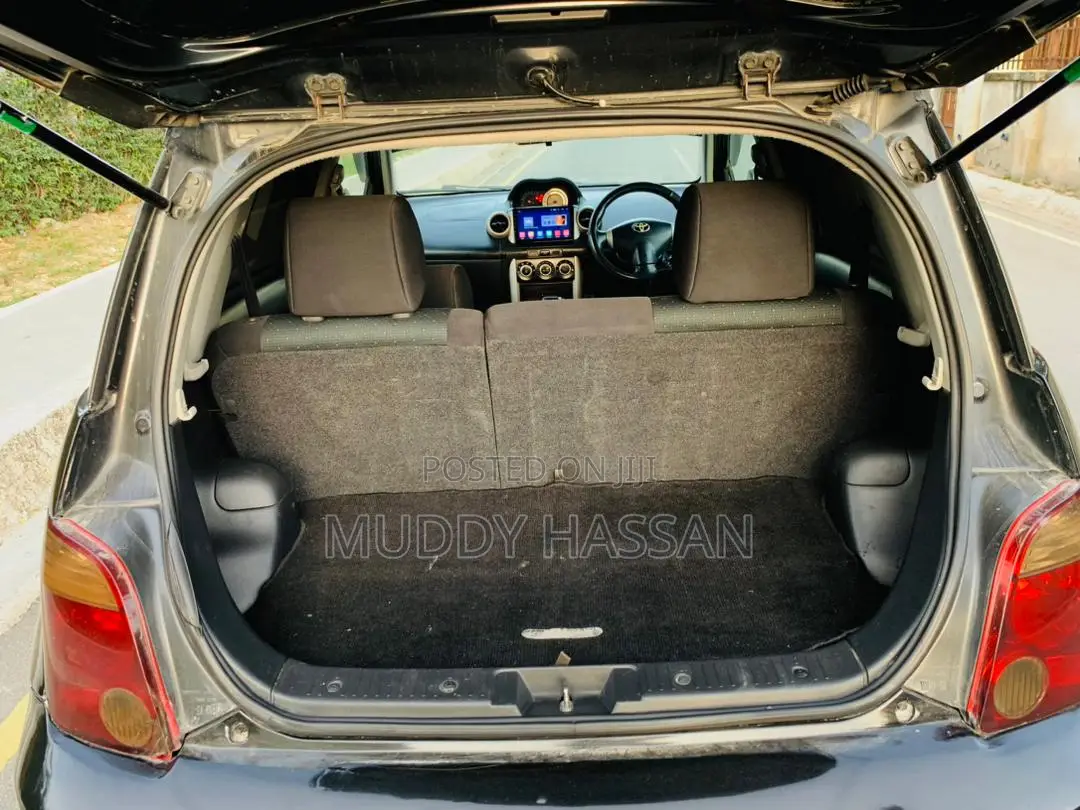 Toyota IST 2006 Black
