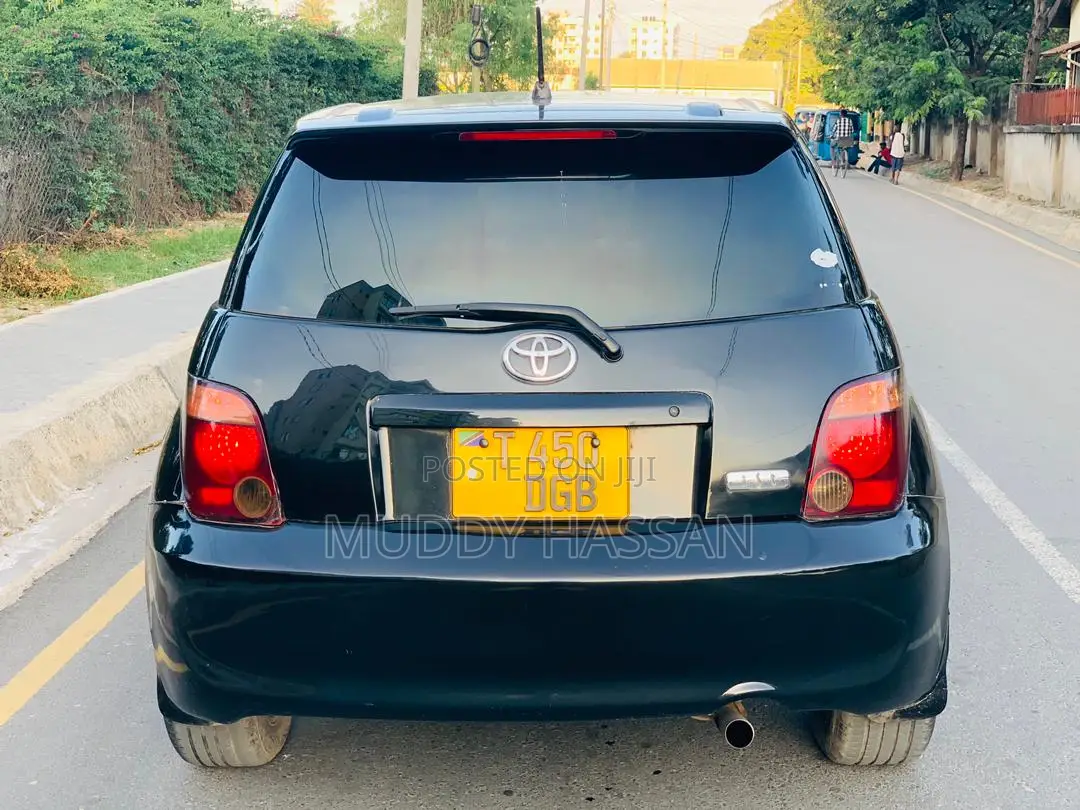 Toyota IST 2006 Black