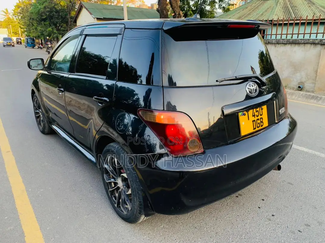 Toyota IST 2006 Black