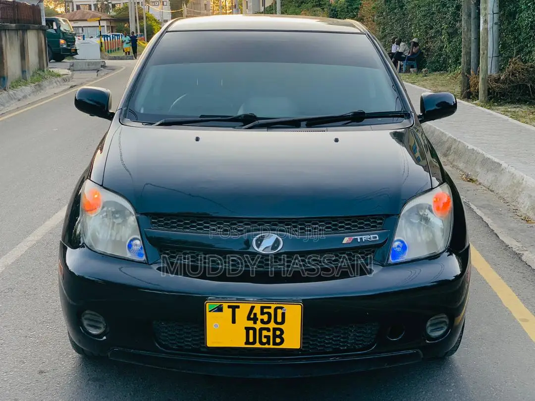 Toyota IST 2006 Black