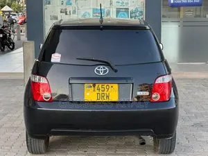 Toyota IST 2004 Black
