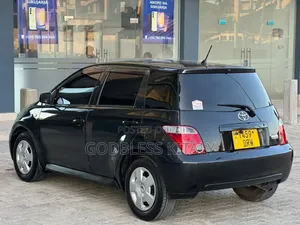 Toyota IST 2004 Black