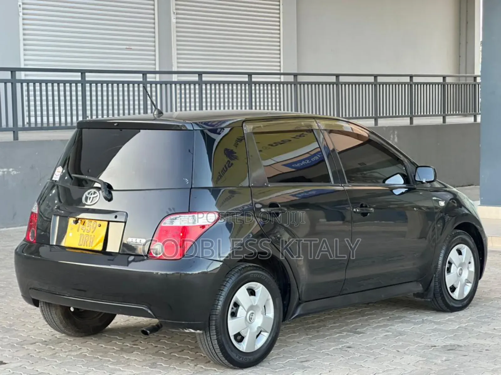 Toyota IST 2004 Black