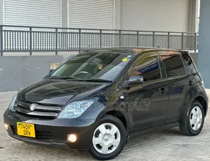 Toyota IST 2004 Black