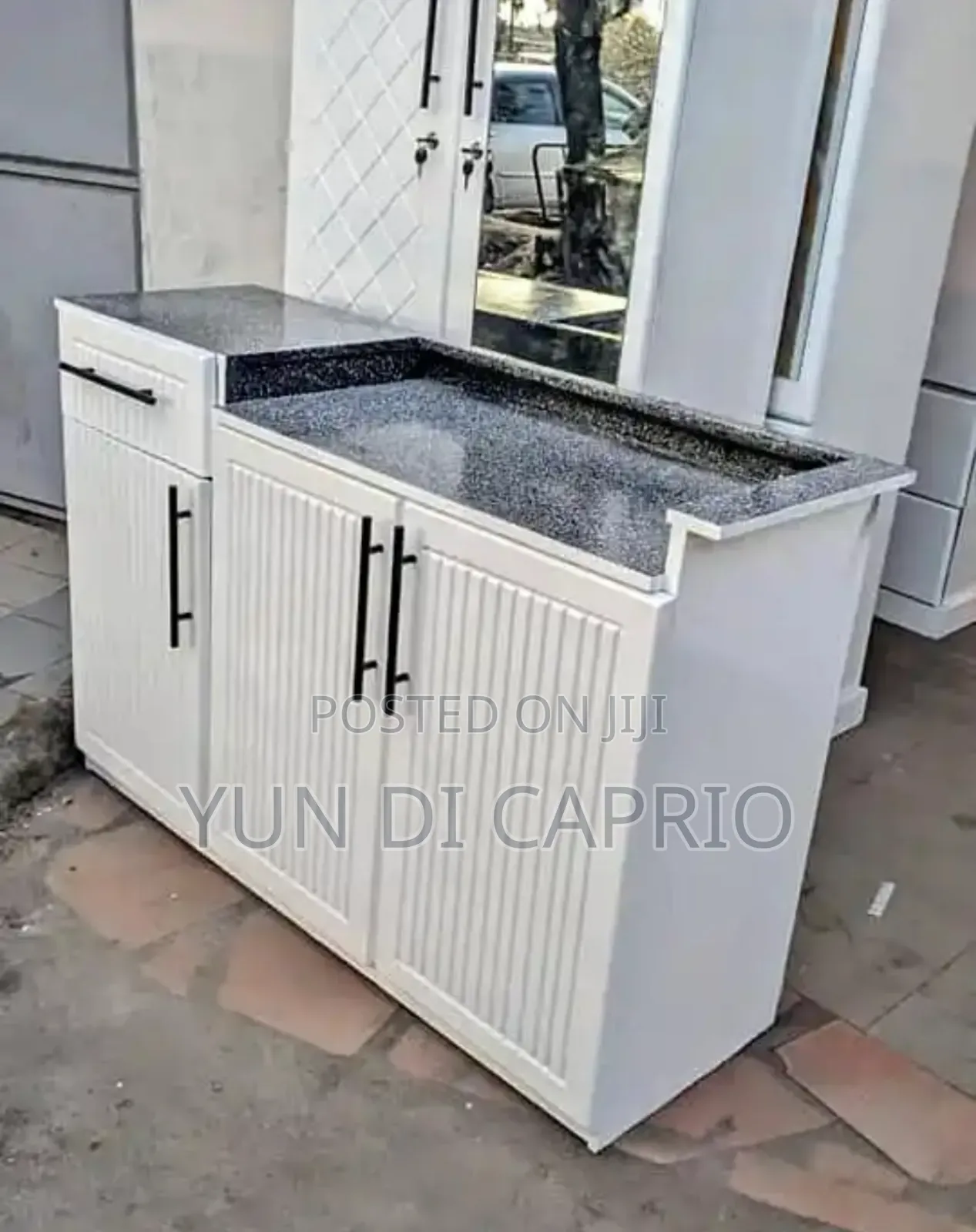 Kitchen Cabinet Classic