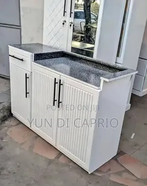 Kitchen Cabinet Classic