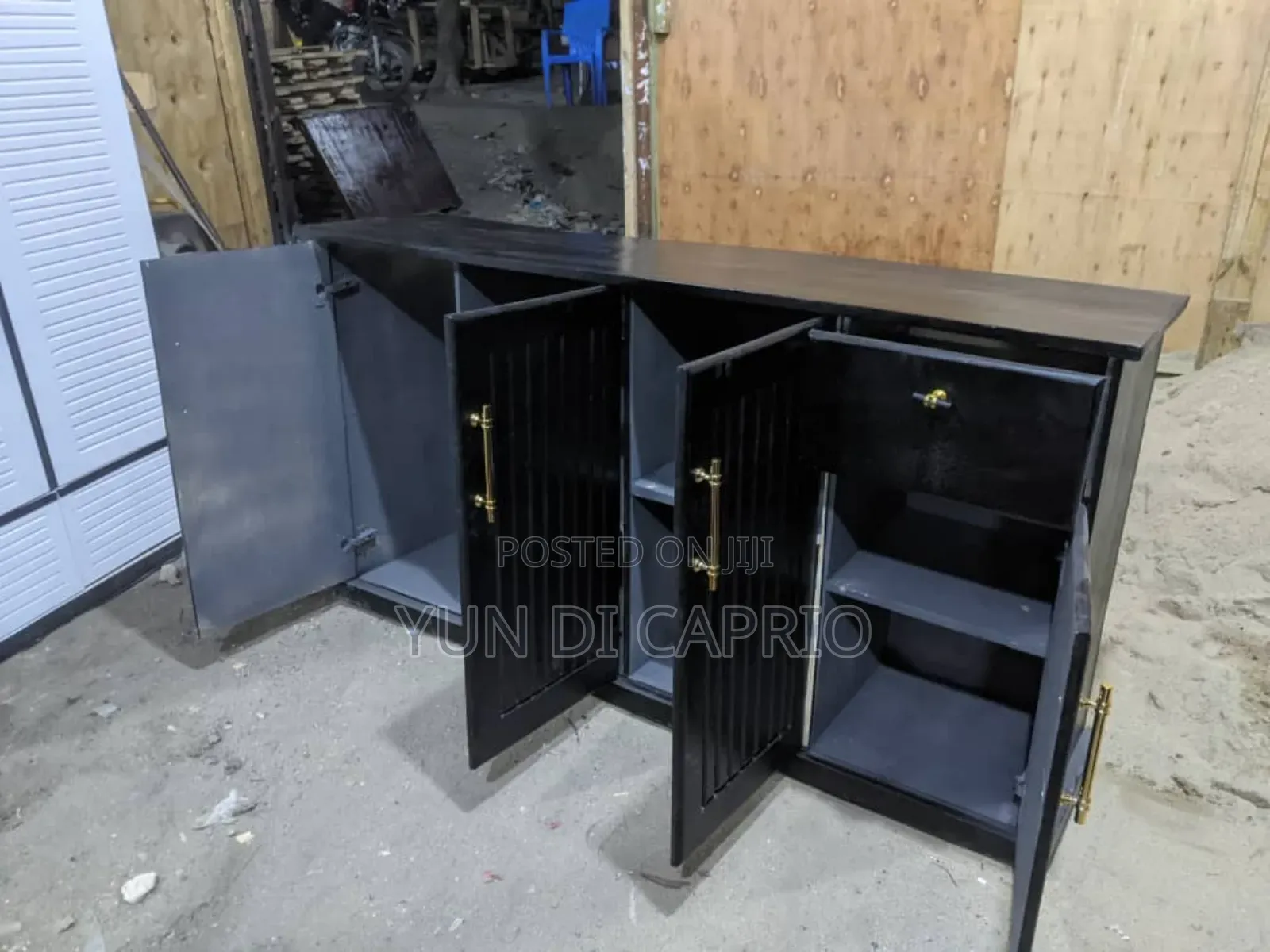 Kitchen Cabinet Classic