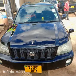 Toyota Kluger 2002 Black