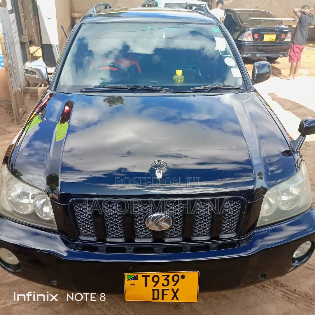 Toyota Kluger 2002 Black