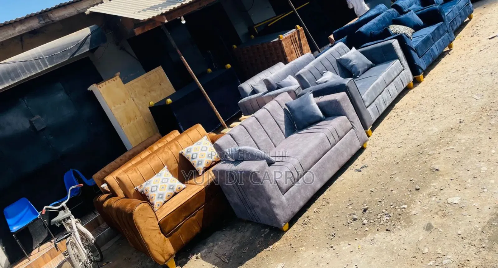 Sofa Kali Sana Mpya