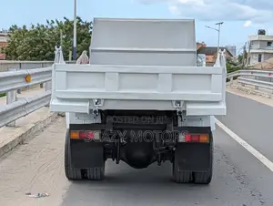Mitsubishi Canter Box