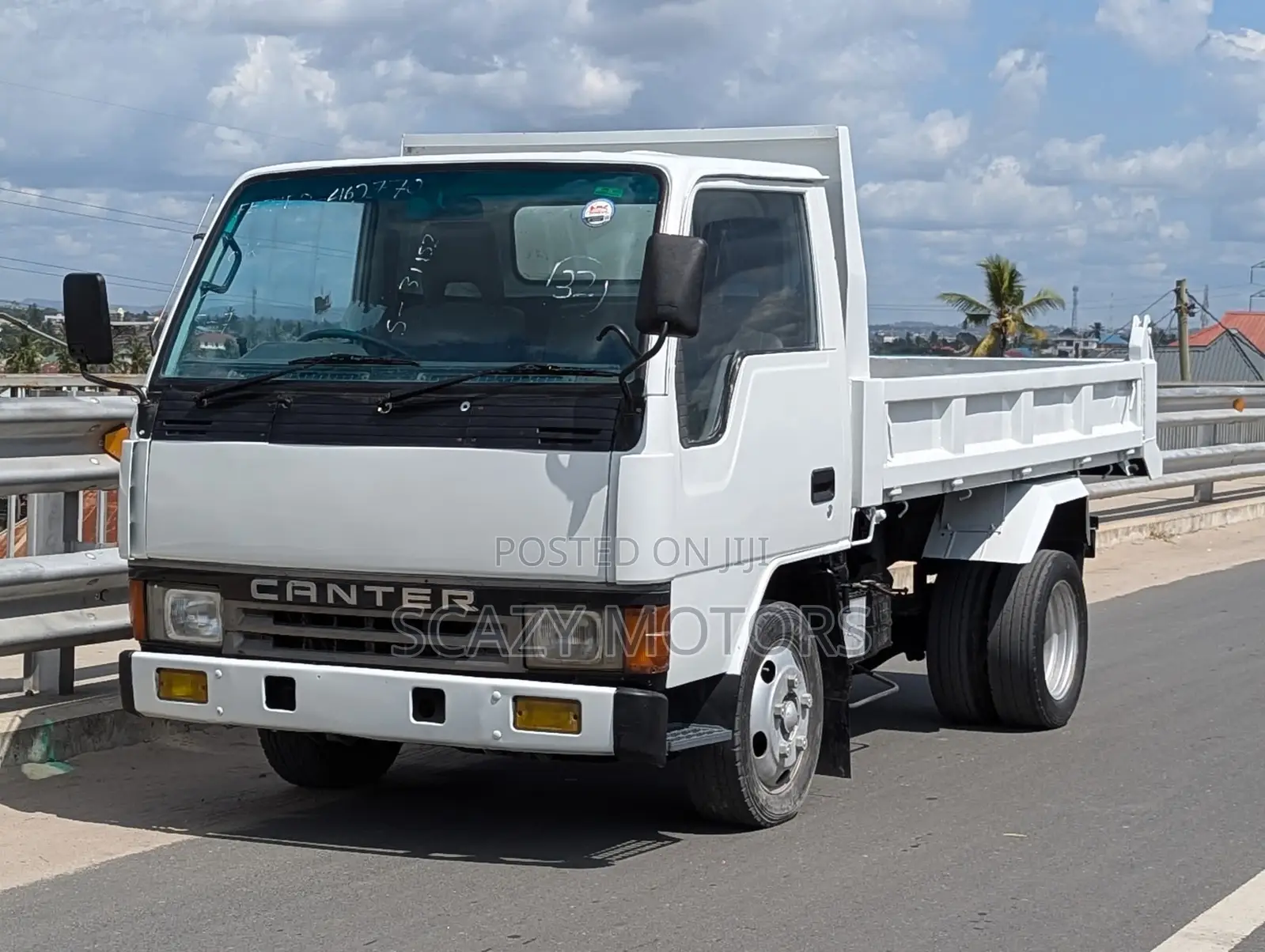 Mitsubishi Canter Box