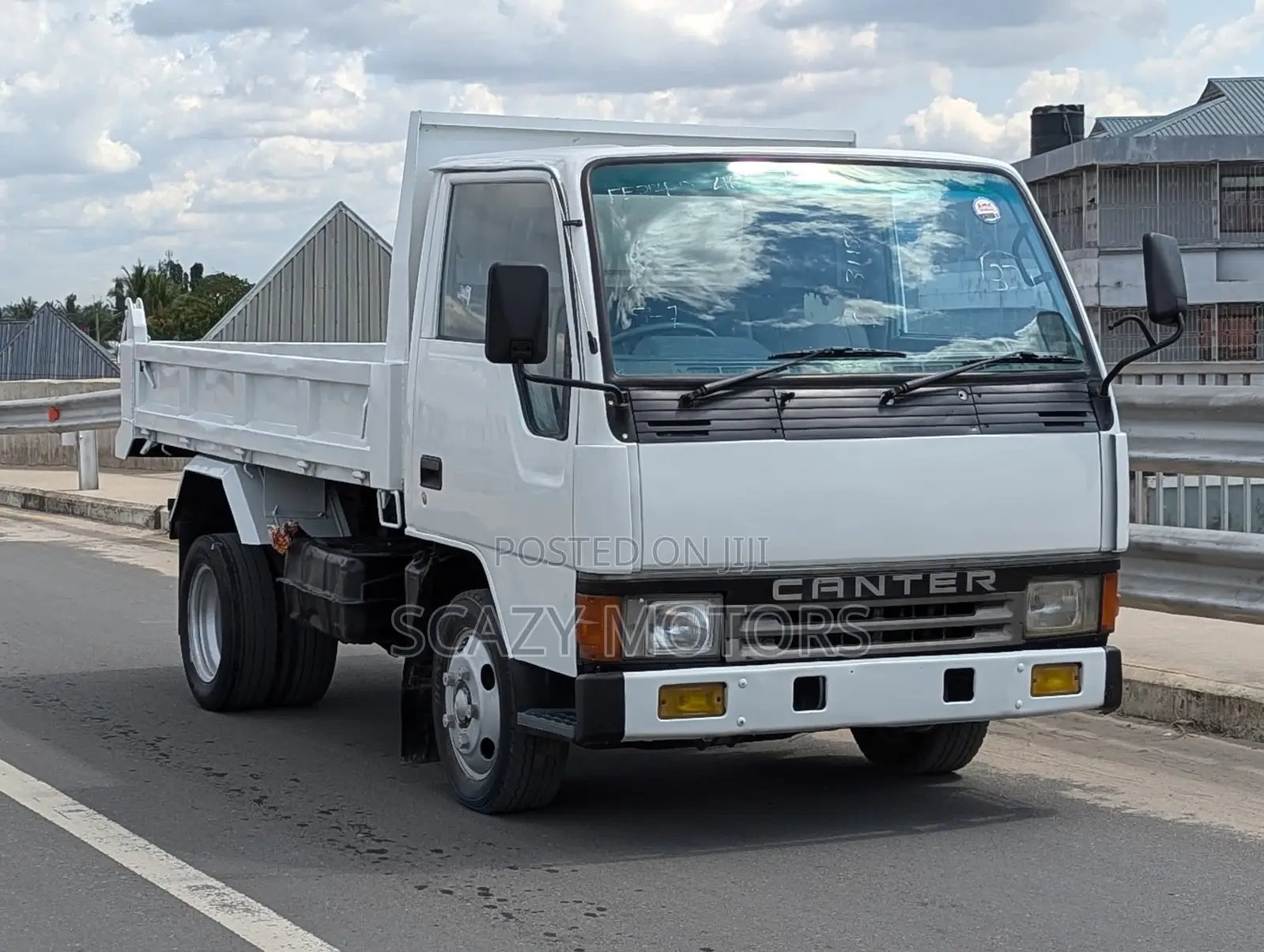 Mitsubishi Canter Box