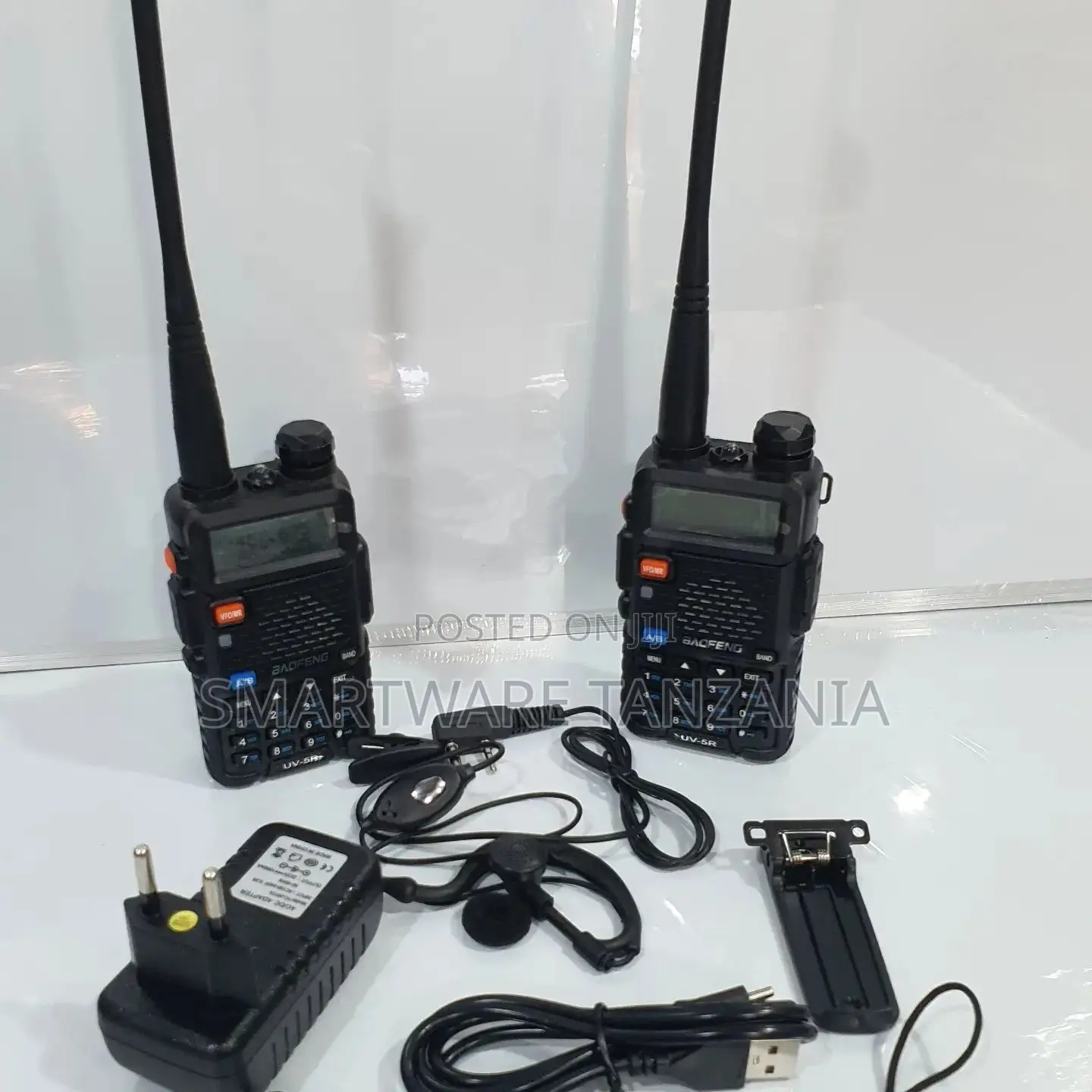 Baofeng Uv-5r Dual-Band v/Uhf Transceiver Ham Two-Way Radio