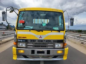 Mitsubishi Fuso Canter 1999 Orange