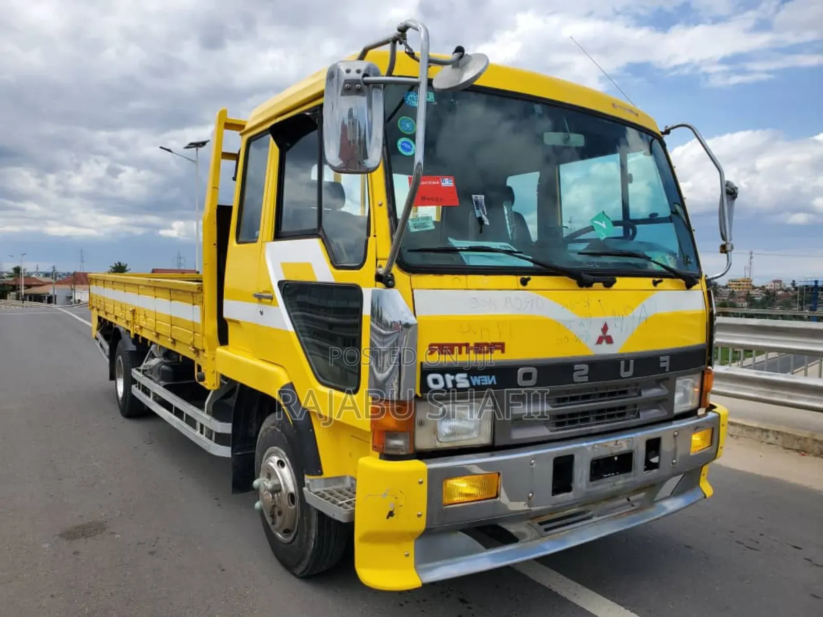 Mitsubishi Fuso Canter 1999 Orange
