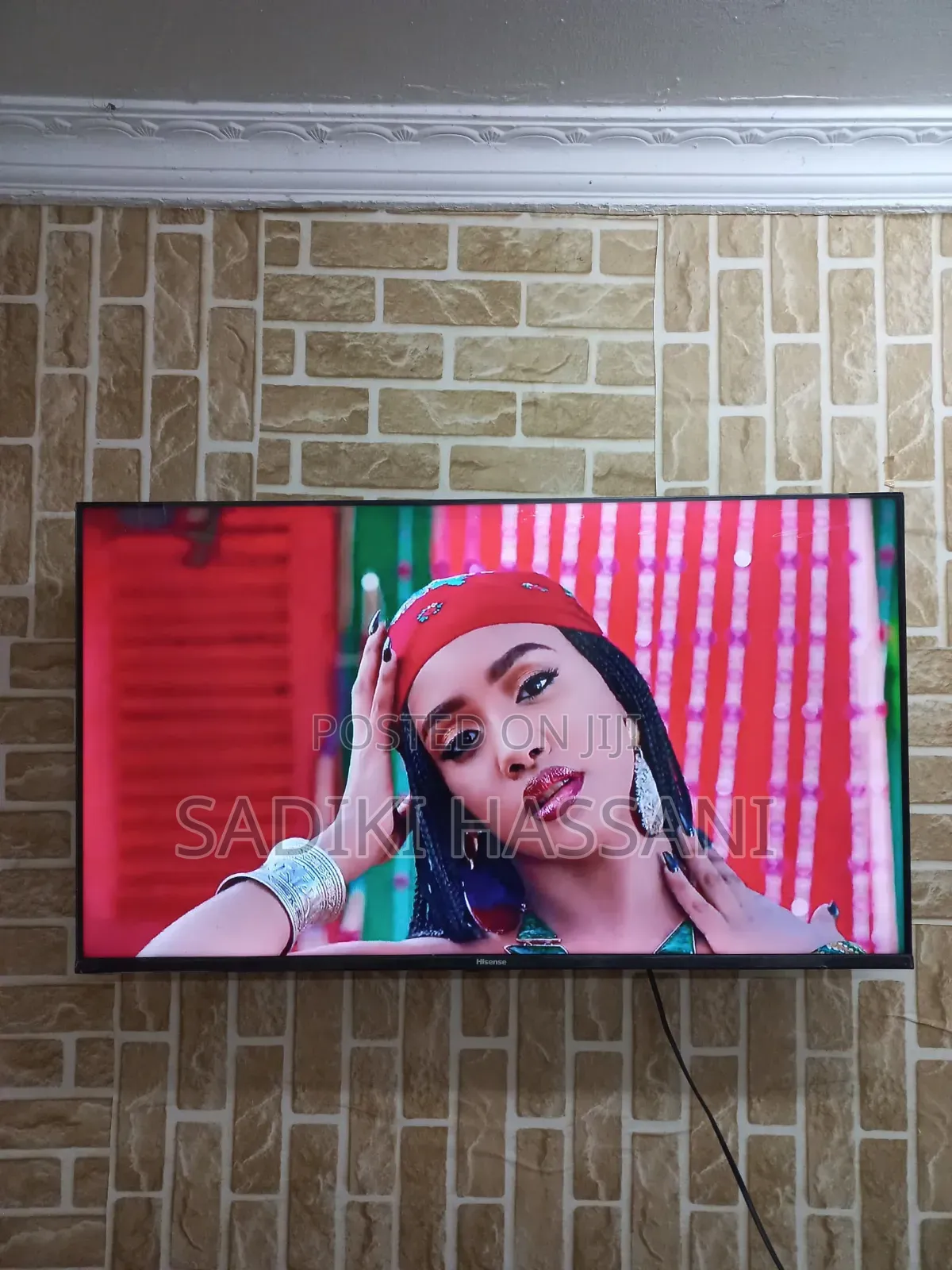 Hisense Smart TV Nch43