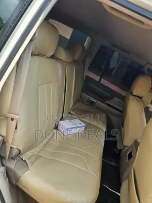 Toyota Land Cruiser 2000 White