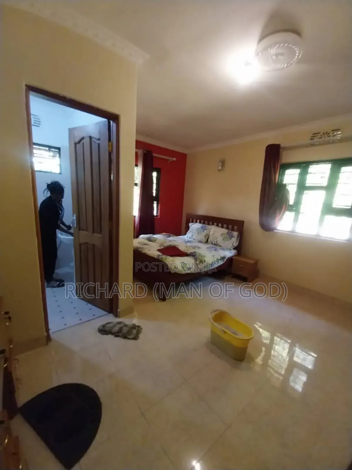 Furnished 3bdrm House in Central Business Area for rent