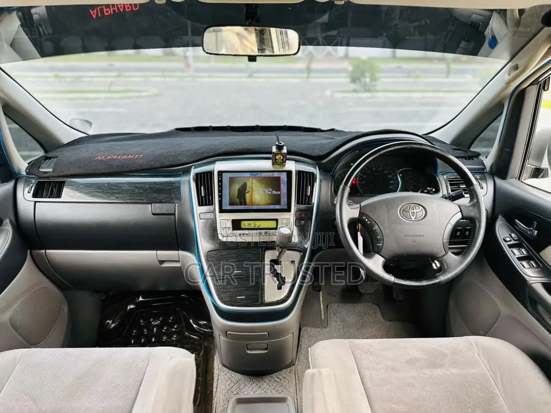 Toyota Alphard 2007 Silver