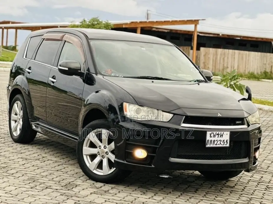 Mitsubishi Outlander 2011 Black