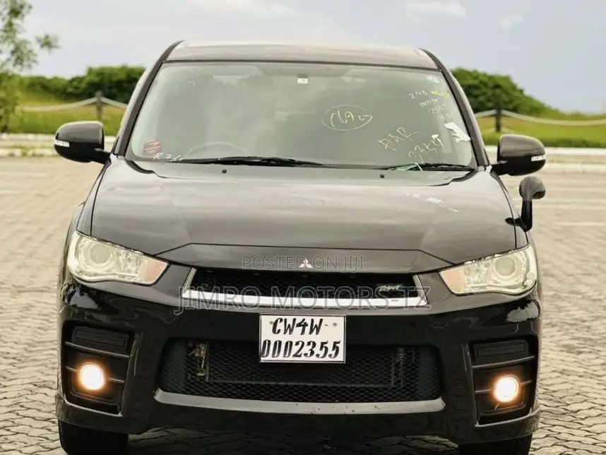 Mitsubishi Outlander 2011 Black