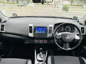 Mitsubishi Outlander 2011 Black