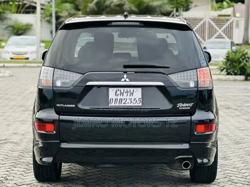 Mitsubishi Outlander 2011 Black