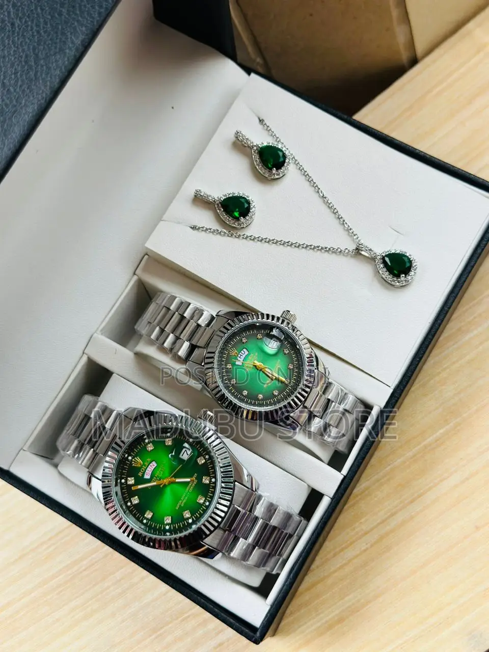 Set Pf Couple Watches ,Necklace and Earrings