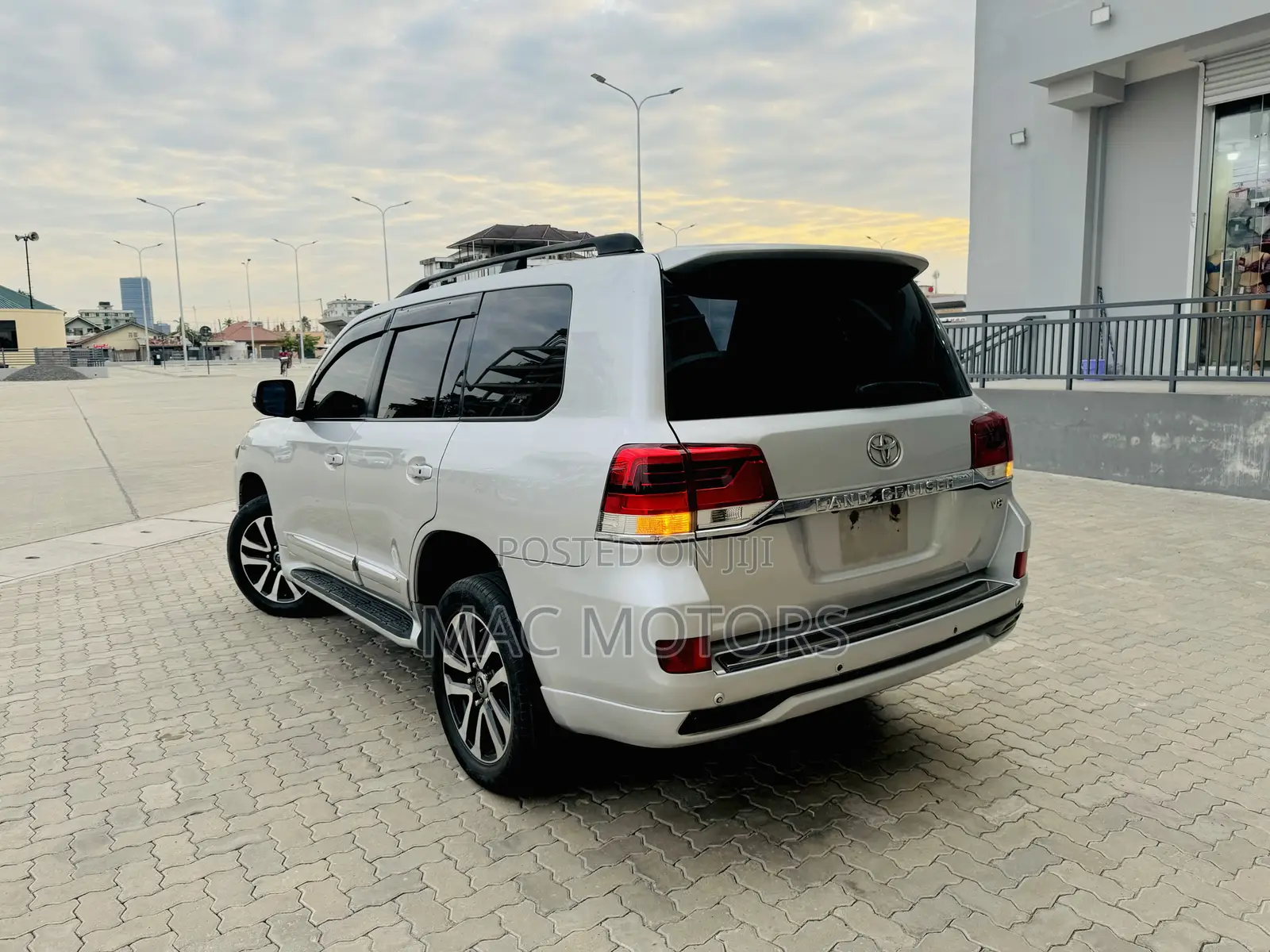 Toyota Land Cruiser 4.5 V8 VXR 2010 Silver