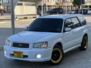 Subaru Forester 2004 White